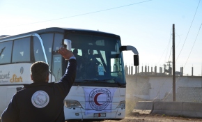 Açlık ve acının merkezi 'Humus'tan' Cerablus'a tahliye