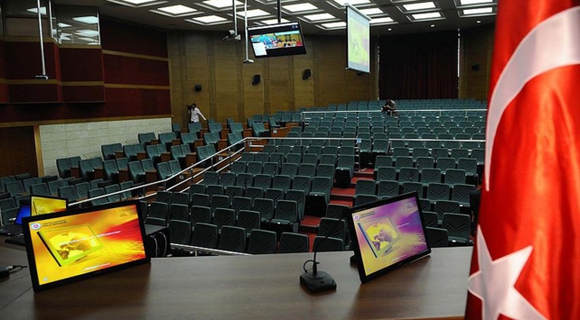 Sakarya'da 200 sanığın yargılanacağı FETÖ davası başladı