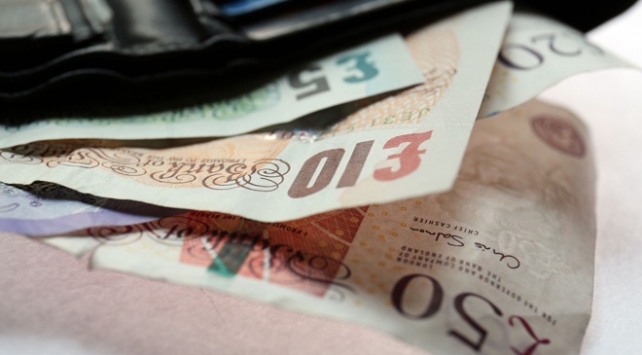 İngiltere'de enflasyon martta seviyesini korudu