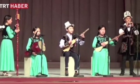 Bu yılki 23 Nisan kutlamalarının teması "Çocuklar Geleceğimizdir"