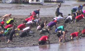 Geleneksel çamur yarışı