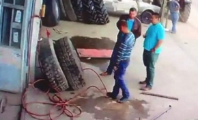 Lastik şişirirken canından oluyordu