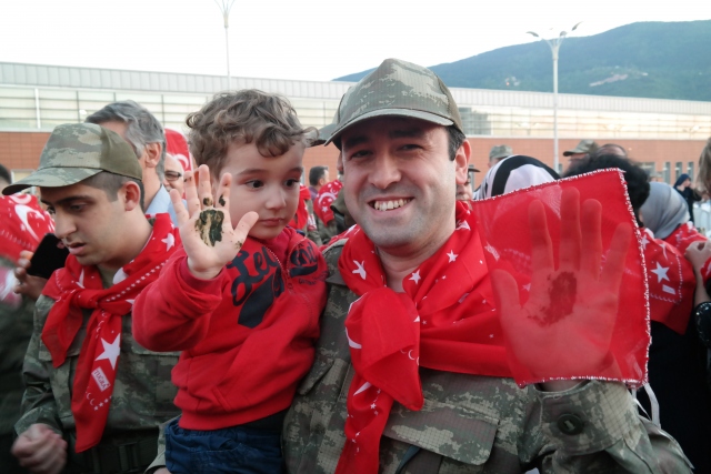 Engelli gençler "asker ocağı"na hazırlandı