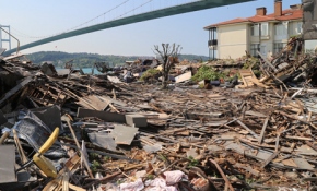 Ortaköy katliamının adresi Reina yıkıldı