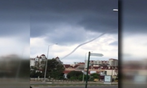 Antalya'da çıkan hortum heyecan yarattı