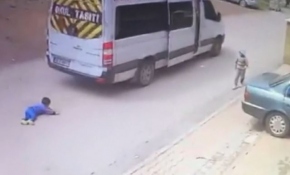 Minik çocuğun mucizevi kurtuluşu