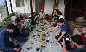 'Onlara Katılalım Projesi' kapsamında Suriyeli aileye konuk oldular