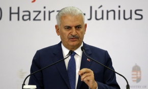 'AB'de vize kolaylığı olmayan tek ülke Türkiye, bu AB'nin ayıbı'