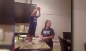 2 yaşındaki basketçi görenleri büyülüyor