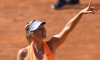 Sharapova korta galibiyetle döndü