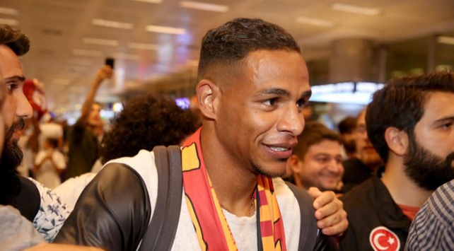 Galatasaray Fernando'yu borsaya bildirdi