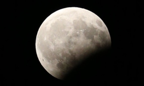 Parçalı Ay tutulması