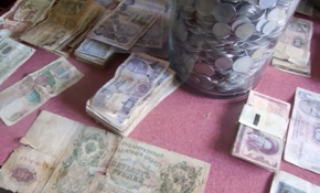 1 buçuk ton ağırlığında madeni para biriktirdi