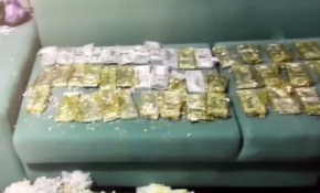 FETÖ'nün paraları yastıktan çıktı