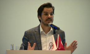 TRT Genel Müdürü İbrahim Eren, yurt dışında eğitim gören öğrencilerle buluştu