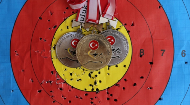 Tütün deposunda yetişen şampiyonlar