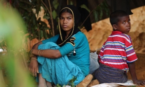 Arakanlı Müslümanlara katliam