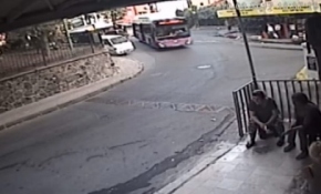 Sarıyer'deki otobüs kontrolden çıktı