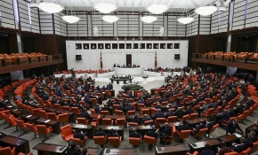 Irak ve Suriye tezkeresi TBMM'de kabul edildi