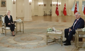 'Merkel'e yazılı tebrik mesajı gönderdim'