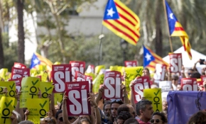 Katalonya'da referandum gerginliği
