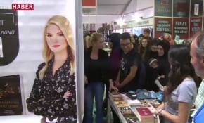 TRT'nin sevilen sunucusuna yoğun ilgi