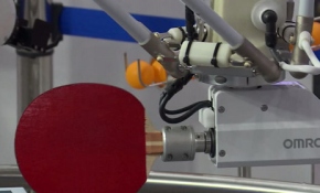 Pinpon oynayan robot görücüye çıktı