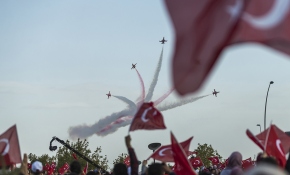 Türk Yıldızları "25. Yıl Gösterisi" ile nefes kesti