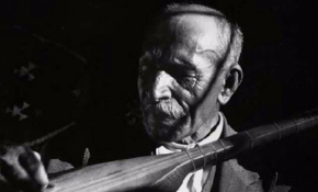 Büyük halk ozanı Aşık Veysel'i anıyoruz