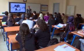 Lise öğrenciler 1 liranın gücünü yardımlaşarak gösterdi