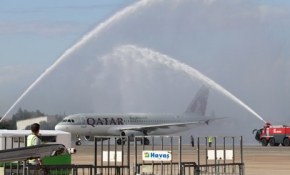 Katar'dan Adana'ya gelen ilk uçak törenle karşılandı