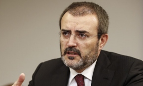 'Dış güçlerin içerideki aparatı gibi davranıyor'