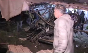 Beton mikseri kıraathaneye girdi