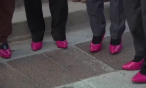 Kanada'da renkli protesto