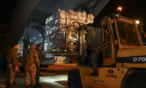 Türkiye'den Irak'a yardım götüren ekipler Süleymaniye'ye ulaştı