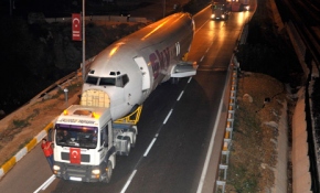 Hurdaya ayrılan uçak okul kütüphanesi olacak