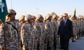 Cumhurbaşkanı Katar'daki Türk üssünü ziyaret etti