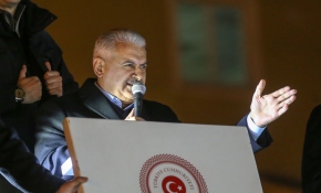 Yıldırım'dan Kılıçdaroğlu'na çağrı: "Bayrağını al, Hakkari'ye gel"