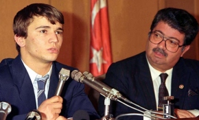 Naim Süleymanoğlu'nun Avustralya'dan kaçırılış öyküsü