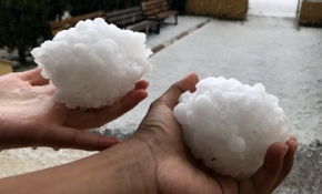 Mersin'de başlayan yağış doluya döndü, hayatı olumsuz etkiledi