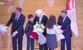 Çocuklar, TBMM'de bilinçli internet kullanımı için taleplerini sıraladılar