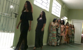 Kadın mahkumlardan güzellik yarışması