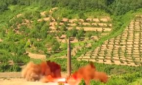 Füze denemesi bölgede tansiyonu yeniden yükseltti, Kuzey Kore'ye tepki yağıyor