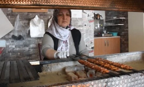 AK Parti'den "kadın" zirvesi