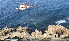 Kayalıklarda mahsur kalan göçmenlerin tamamı kurtarıldı