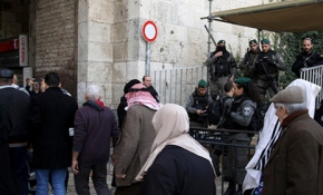 İsrail, Kudüs'ün ana giriş kapısına bariyerler koydu
