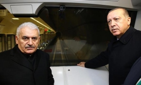 Erdoğan ve Yıldırım 'sürücüsüz metro'nun ilk seferine katıldı