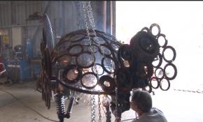 Hurdaları heykele dönüştürüyorlar