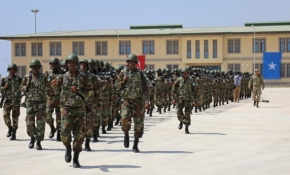 Mogadişu'daki Türk askeri eğitim merkezi ilk mezunlarını verdi