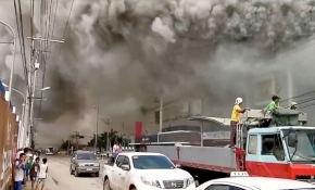 Filipinler'de alışveriş merkezinde yangın